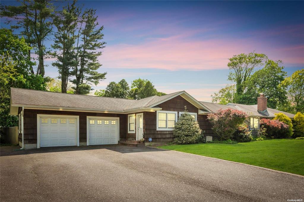 The Smithtown ranch the client purchased after selling in Brooklyn.