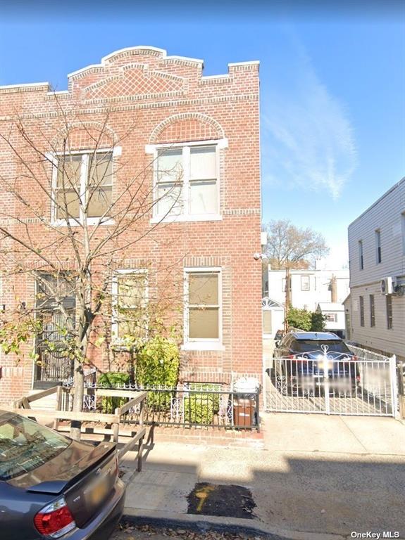 The Brooklyn brick home Andrew Ragusa sold before the client’s Smithtown purchase.